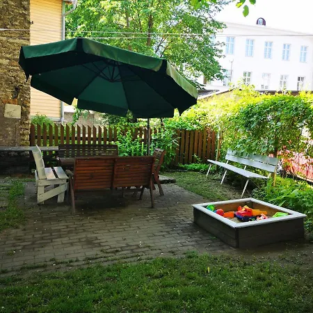 Cozy Little City Penthouse With Terrace And Free Parking Lejlighed