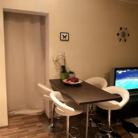 Cozy Little City Penthouse With Terrace And Free Parking * Tallinn