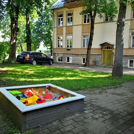 Cozy Little City Penthouse With Terrace And Free Parking Tallinn