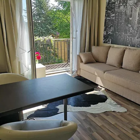 Korter Cozy Little City Penthouse With Terrace And Free Parking Tallinn